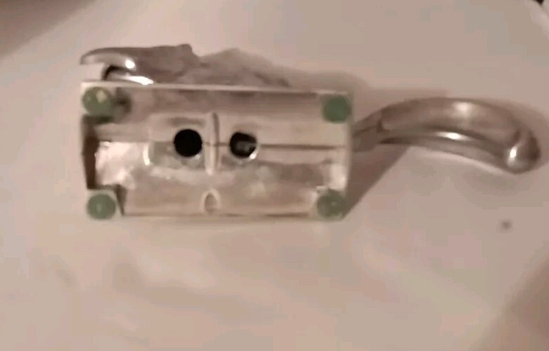 SQUIRREL NUTCRACKER - Lightweight Aluminum