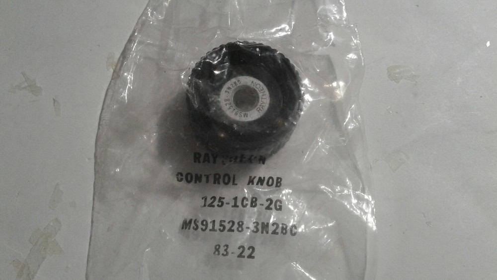 (1pc) MS91528-3N2BC, MIL SPEC, KNOB