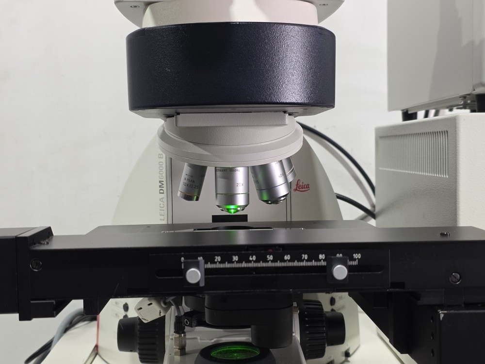 Leica DM6000 B Fluorescence Microscope DM6000B