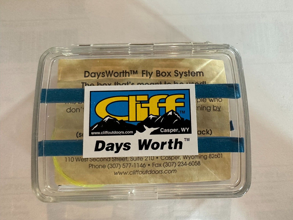CLIFF OUTDOORS DAY'S WORTH FLY BOX-- Fly Fishing