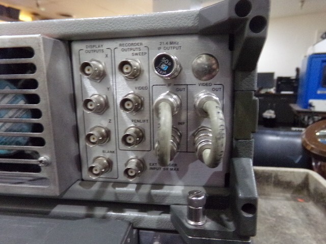 HP 8566B Spectrum Analyzer Display Read w/ 85662A Display Analyzer.