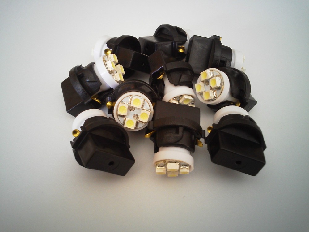 Mercury 10 White 4 LED Dashboard Instrument Panel Indicator Light Bulb Socket