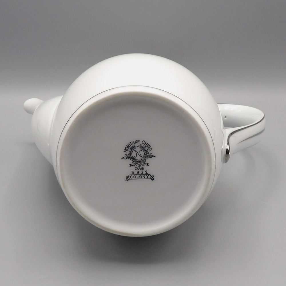 COLONY BY NORITAKE COFFEE POT EC