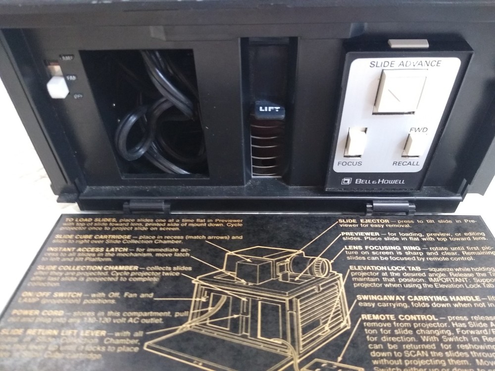 Vintage Bell & Howell RF 60 slide projector cube