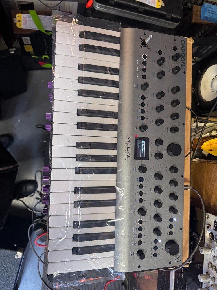 Modal Electronics Carbon8 Experimental Digital Synth Keyboard ARMENS