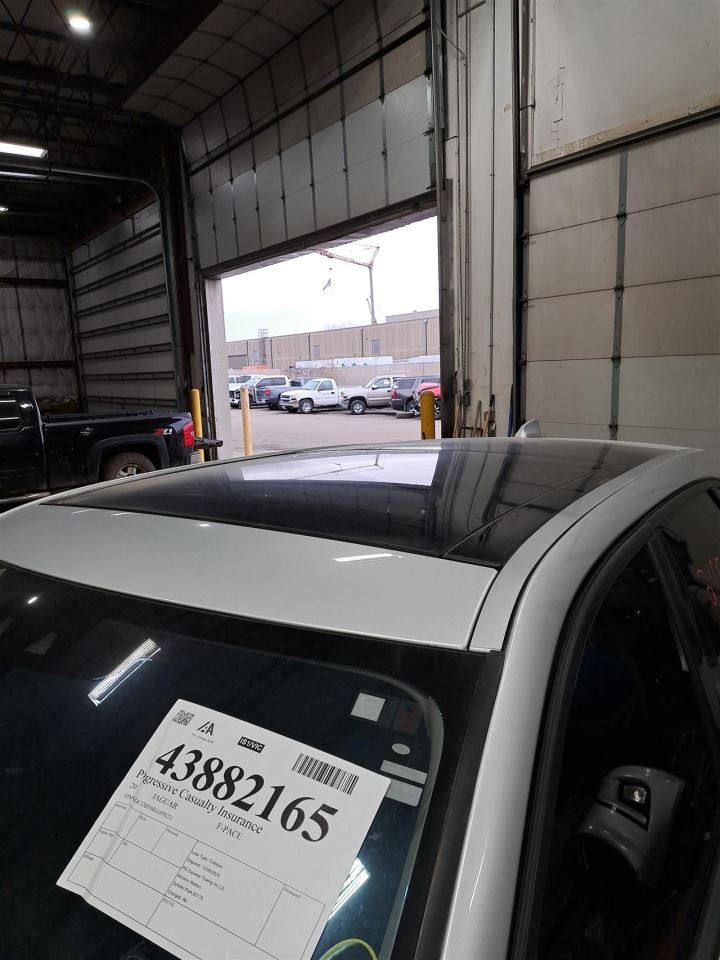 2017 F-pace Display Screen Sku#4387440