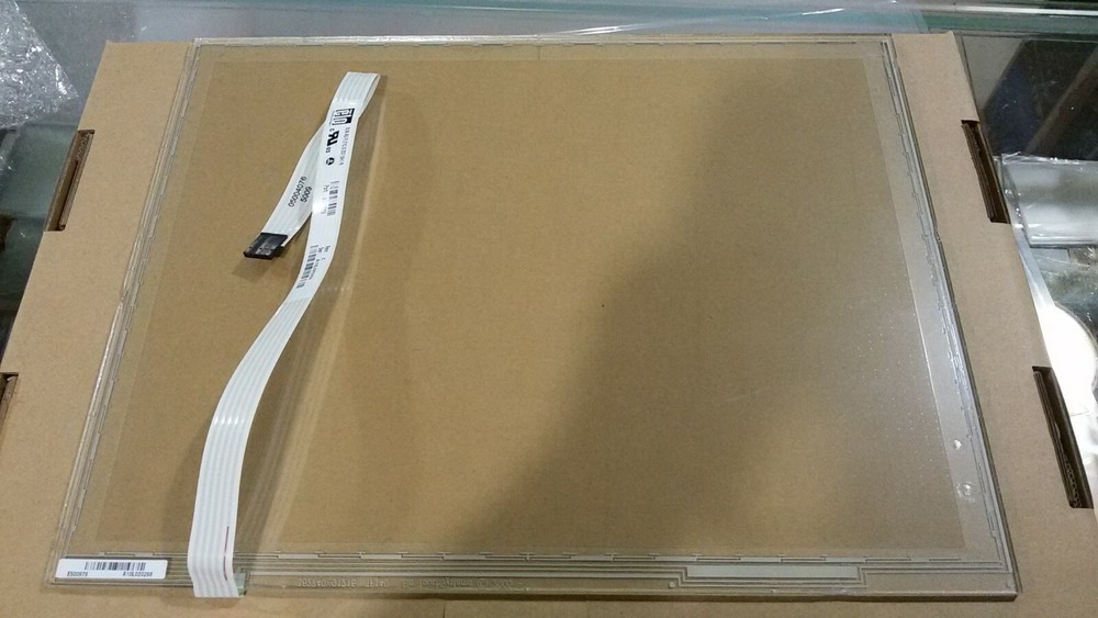 ELO TouchSystems Touch Screen Elo E701210 1537L 15"+Tracking ID