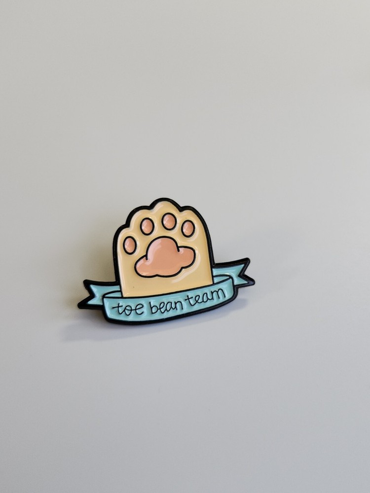 Toe Bean Team Lapel Pin Animal Paw