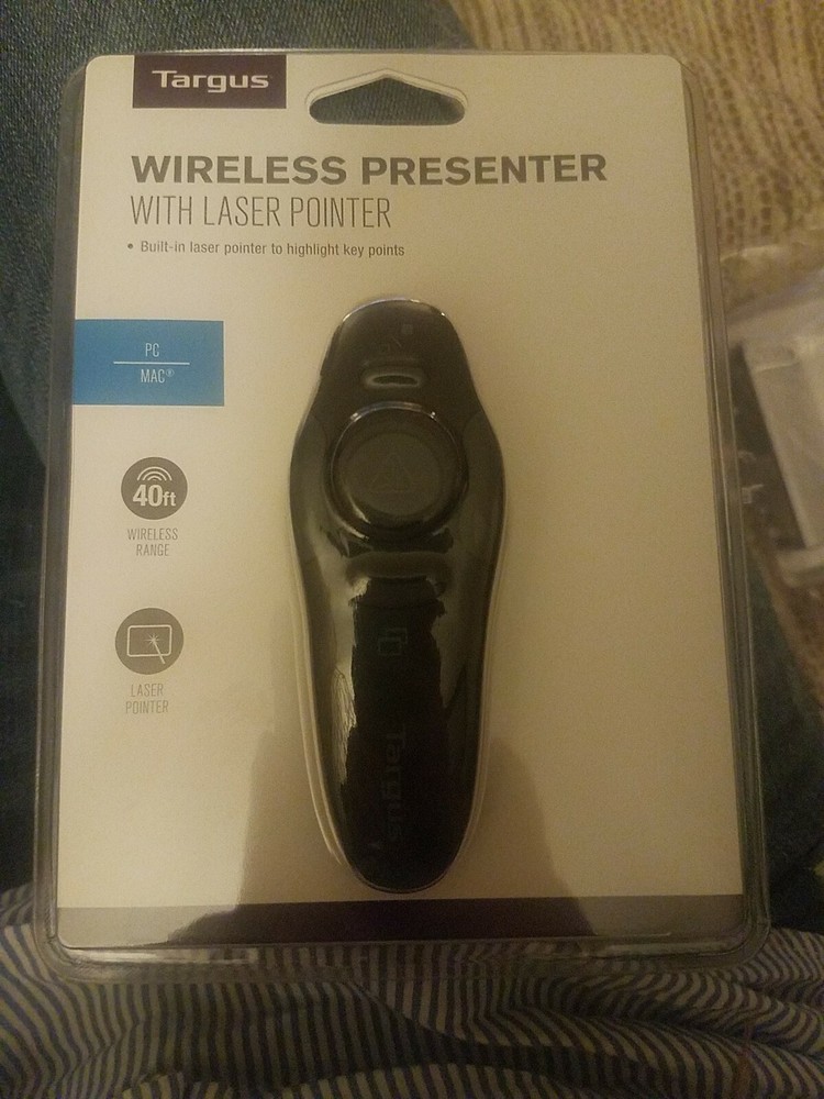 Logitech R400 Wireless Presenter Laser Pointer 50 Foot Range
