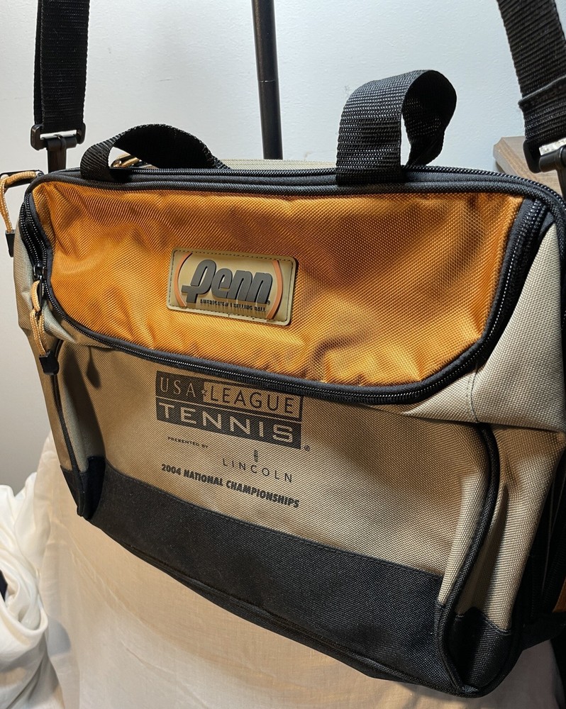 Penn USA Messenger Notebook Bag