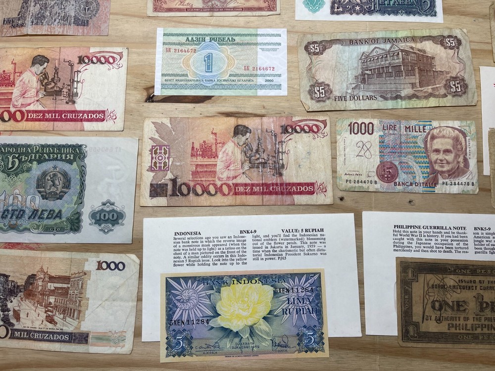 Assorted World Foreign 25 Banknotes Lot High Value