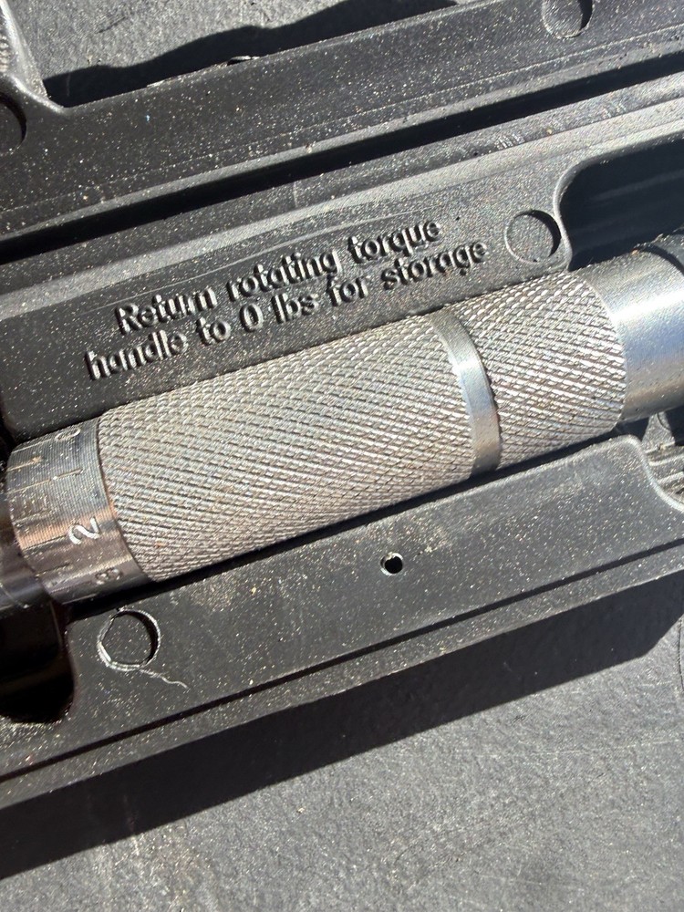 Hyper Tough 3/8” Drive Torque Wrench 15-80 ft lbs Click Type w/ Case