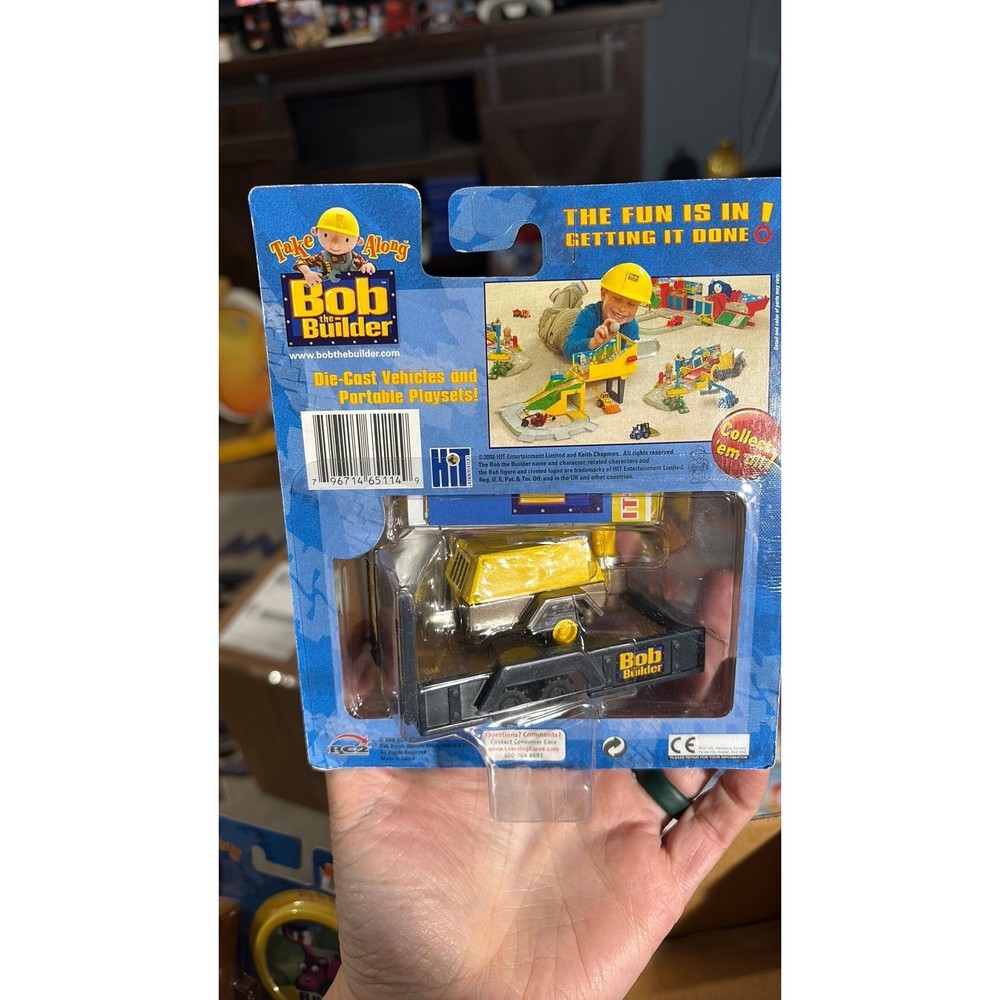 BOB THE BUILDER TAKE ALONG POWER GENERATOR WITH WORKING LIGHTS * DATED 2006