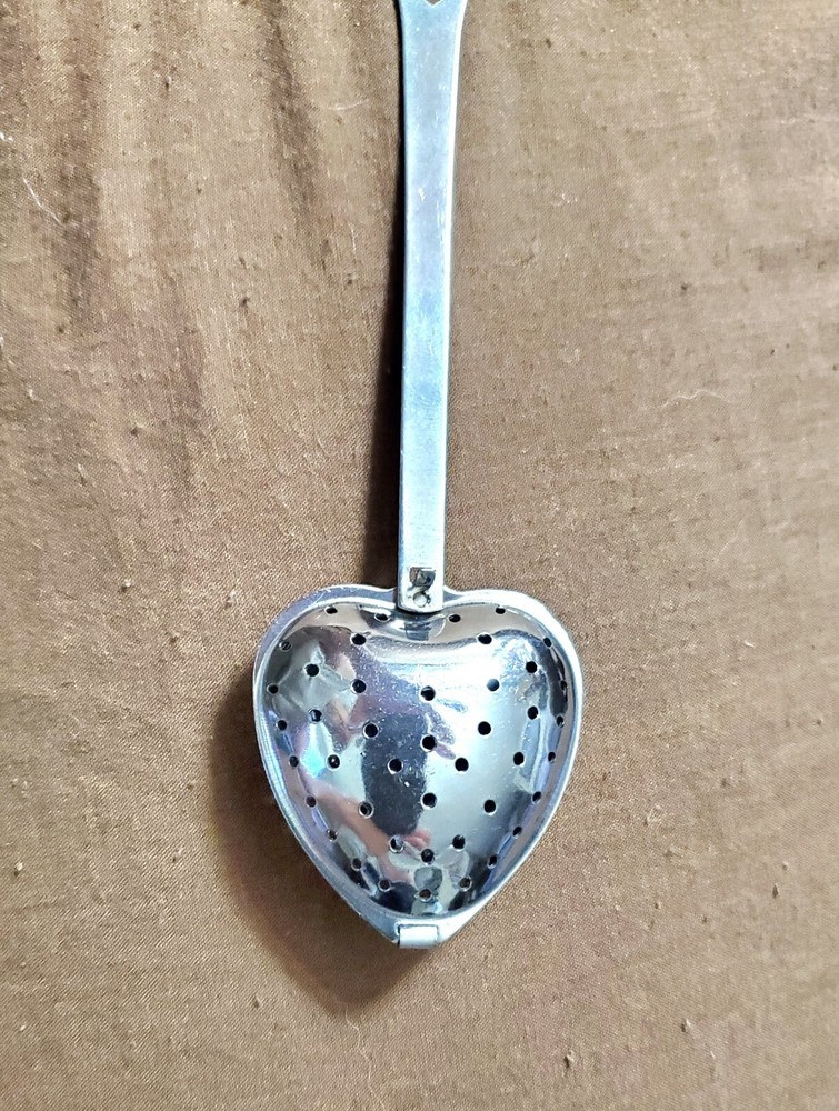 Heart Shaped Stainless Steel Tea Infuser With Handle