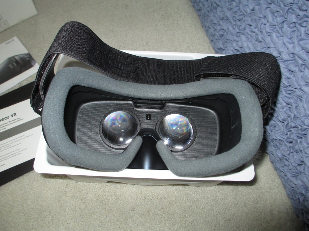 NWB Samsung Gear VR Oculus-Black