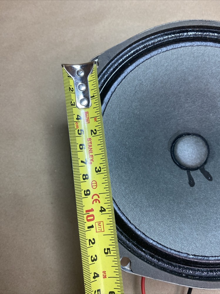 8" woofer, Shure "Vocal Master Speaker Column" VA300-S 80A207