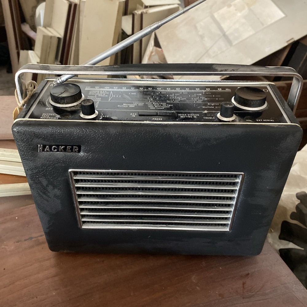 Hacker VHF Herald Portable RP37