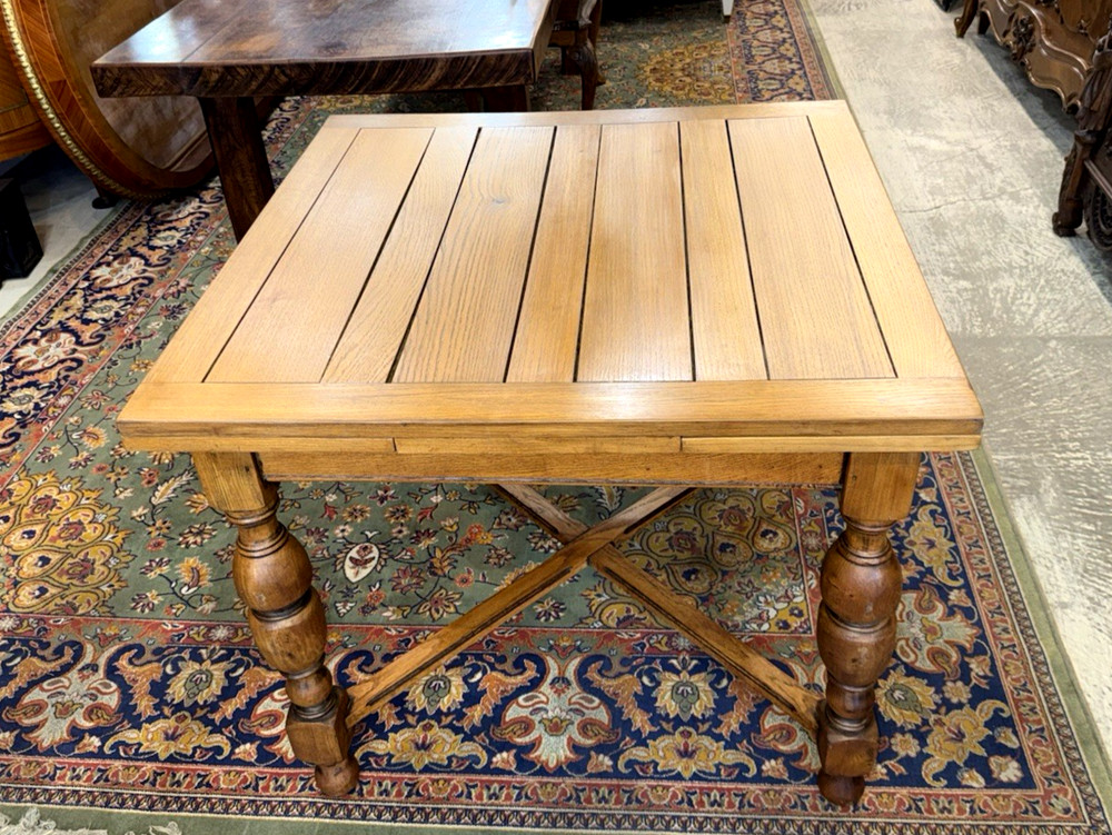 English Antique Oak  Draw Leaf  Table / Kitchen Table