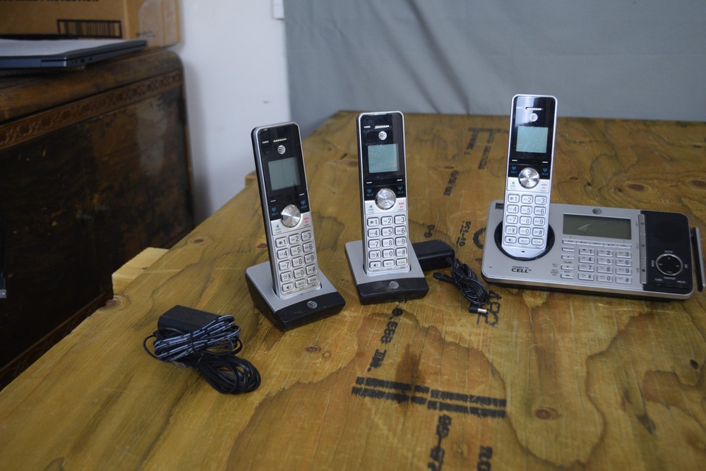 AT&T Cordless Phone System Silver 4 Handsets CLP99387 Answer Machine Bluetooth