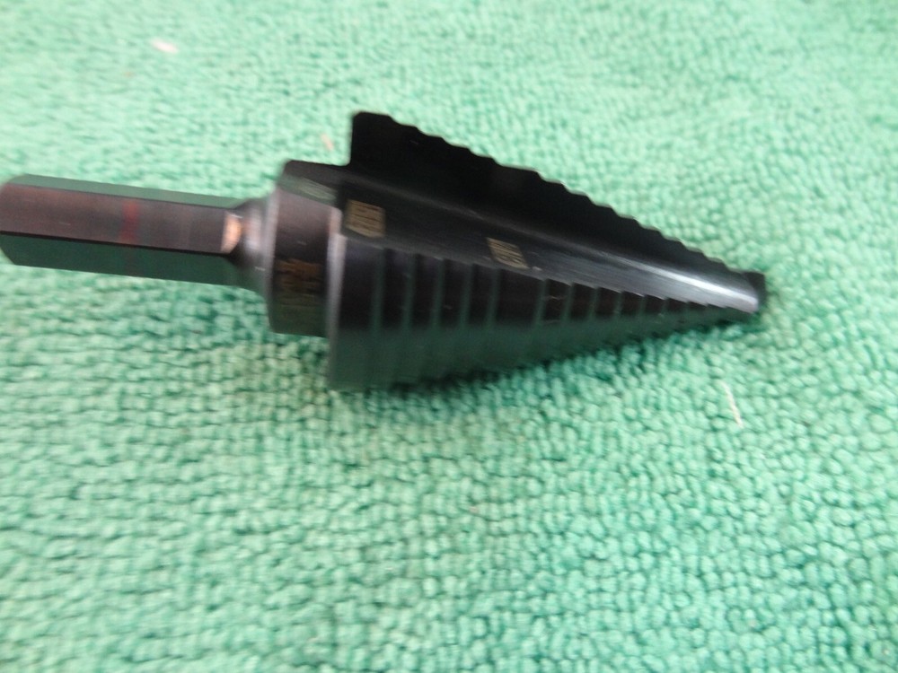 Klein Tools 'Unibit' Step Drill Bit 7/8" to 1-1/8" - KTSB11