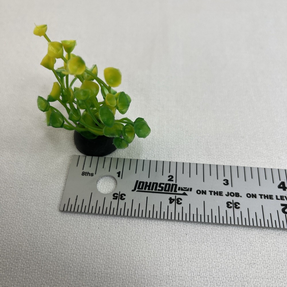 4 PC Xunyee Plastic Aquarium Plants