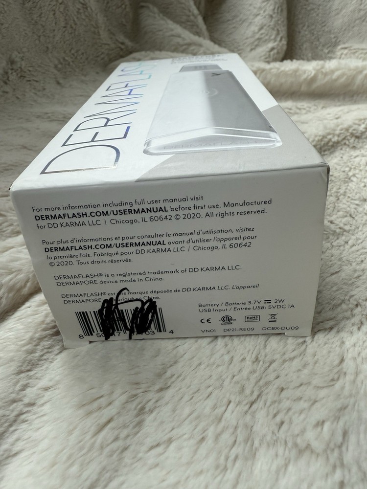 NEW DERMAFLASH DermaPore+ Ultrasonic Pore Extractor Stone