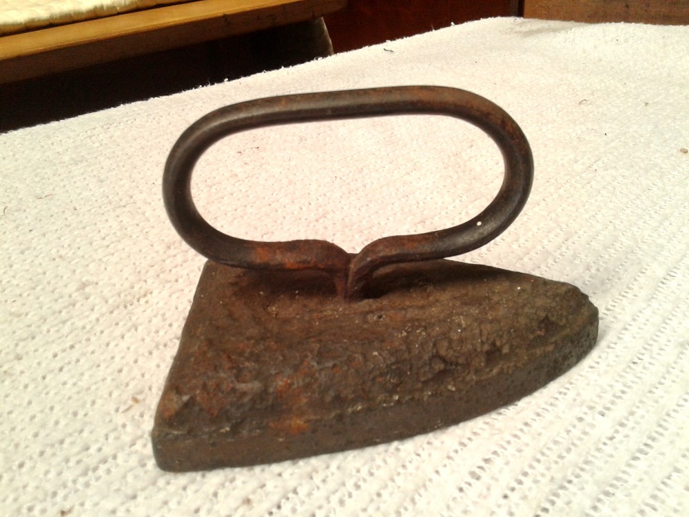 Antique Primitive Sad Iron with Unique Handle Cast Iron