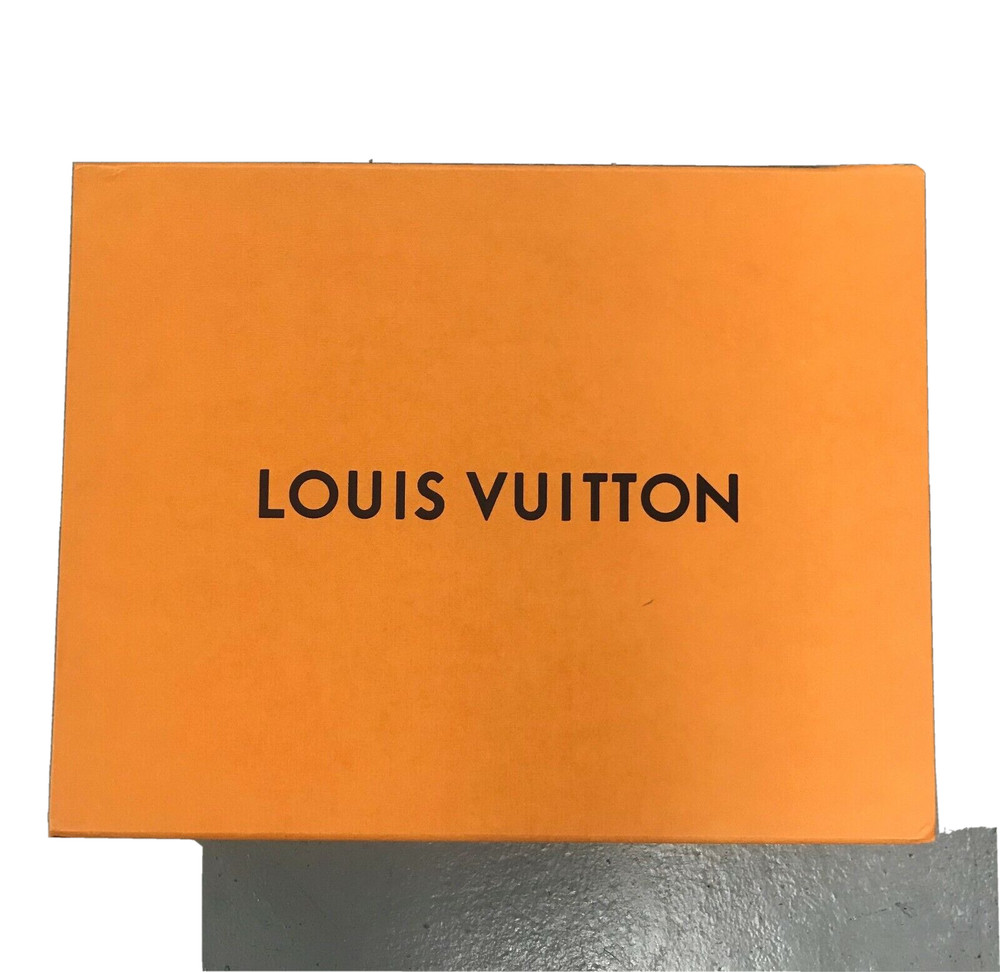 LOUIS VUITTON EMPTY BOX 100% ORIGINAL  14" X 11" 6" RIBON