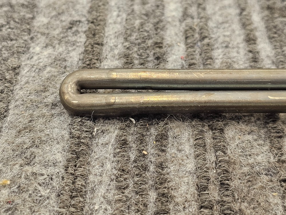 LR20976-0P-55 450W 120VAC 1581 3-Pin Engine Heater Element