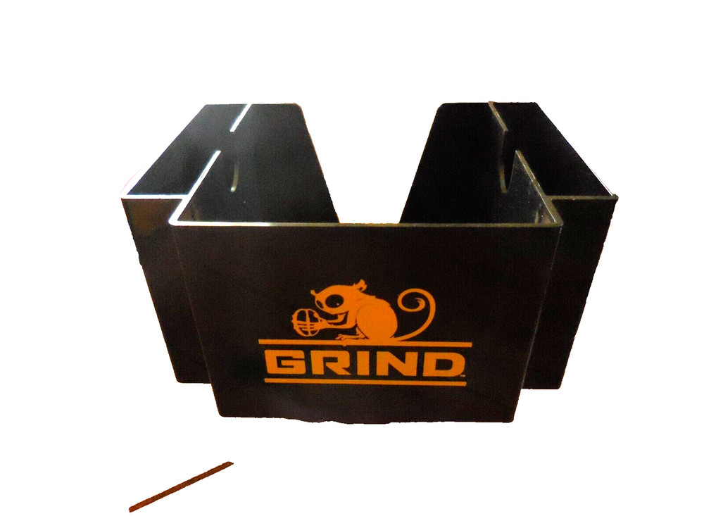 Grind Liqueur plastic Bar Caddy, Squirrel Logo