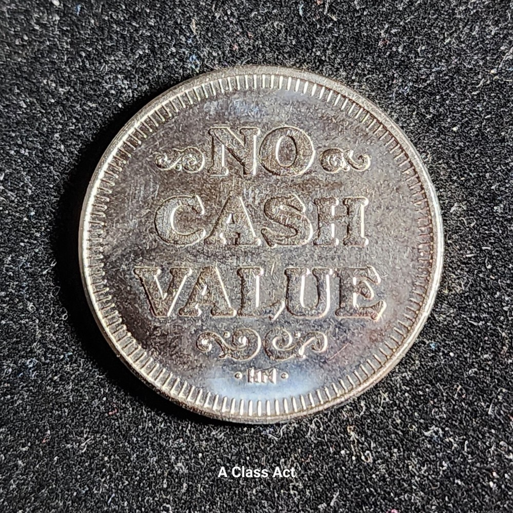 Ice Arcade Game Token. Our T5947