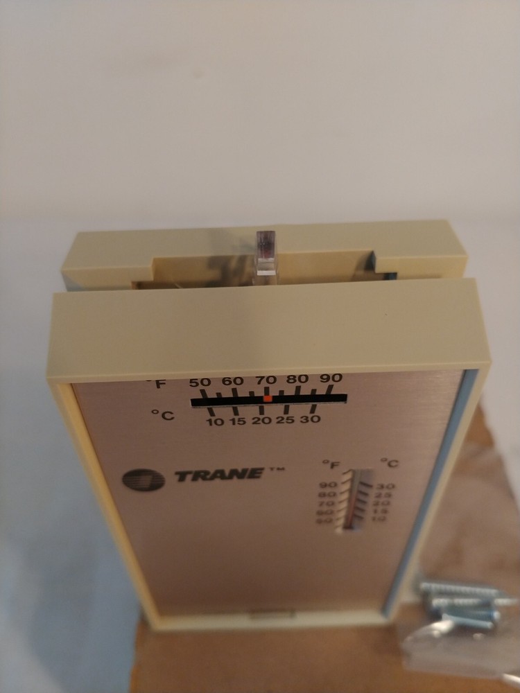 Trane BAYSTAT833 Pivot Smart Thermostat System Control