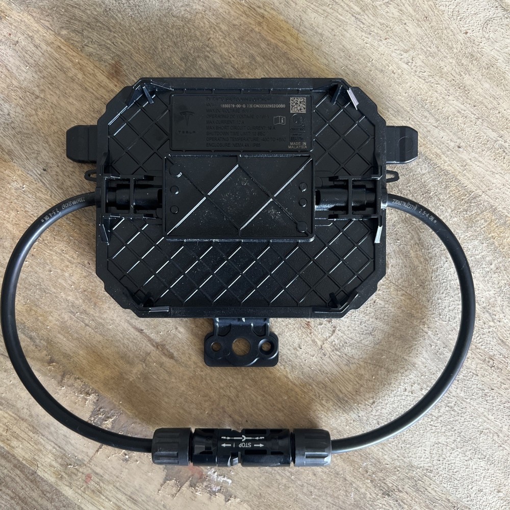 Tesla Mid Circuit Interrupter (P/N MCI-1) for PV Rapid Shutdown