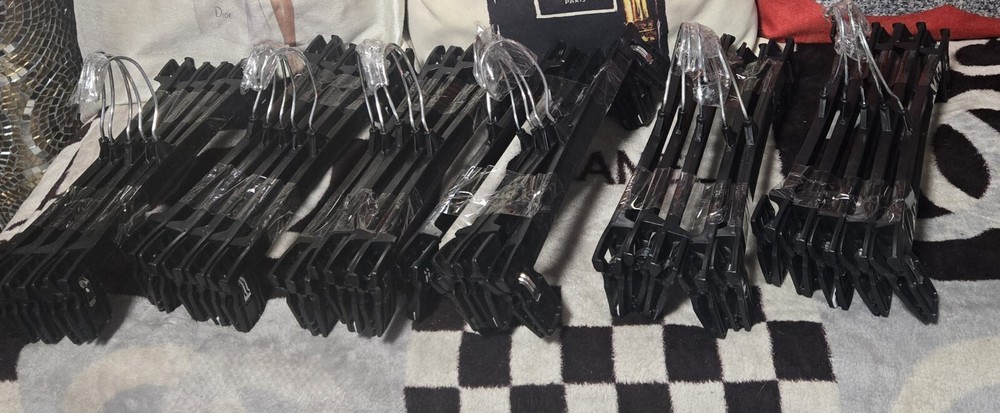 BUNDLE BLACK CLOTHES HANGERS WITH CLIP 45PC