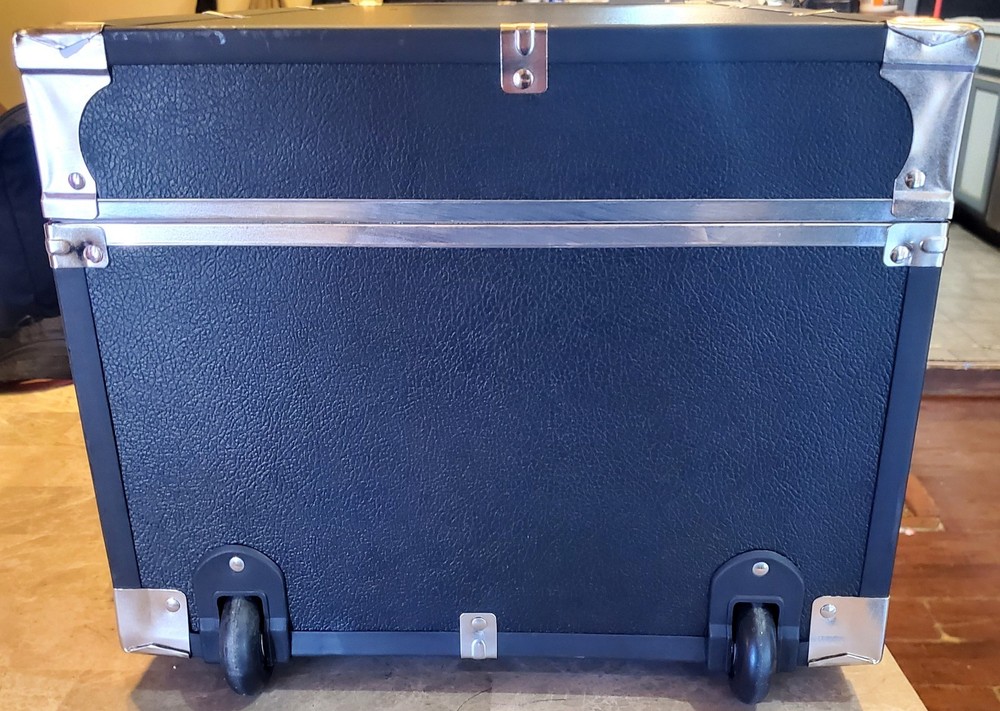 Seward Explorer 30" Trunk with Wheels & Lock, Black