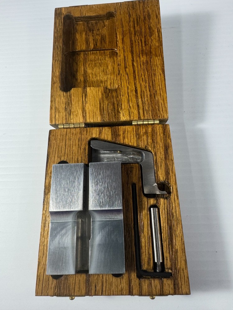 Petersons Tool Design Dial Caliper Attachment
