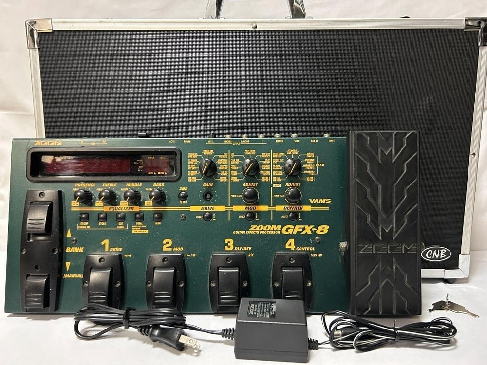 ZOOM GFX-8 Guitar Effects Processor Pedal Multi Effector Musical Instruments