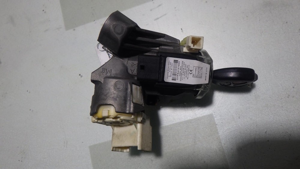 11 TOYOTA CAMRY Ignition W/Key