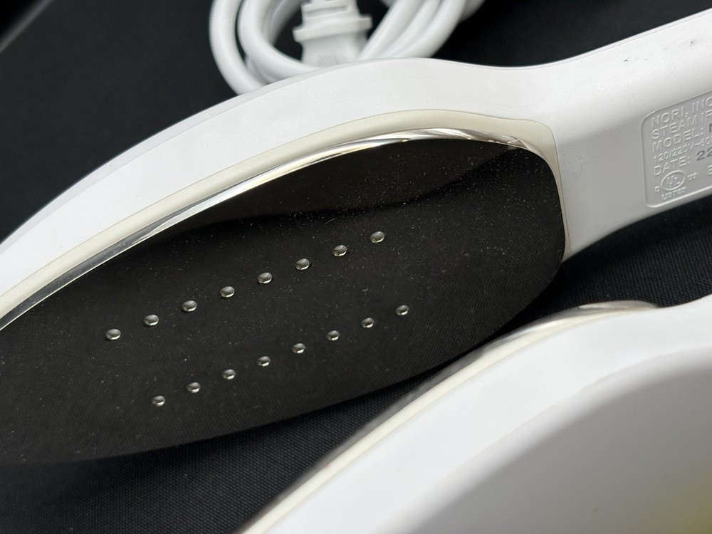 Nori Press Handheld Steam Iron - White