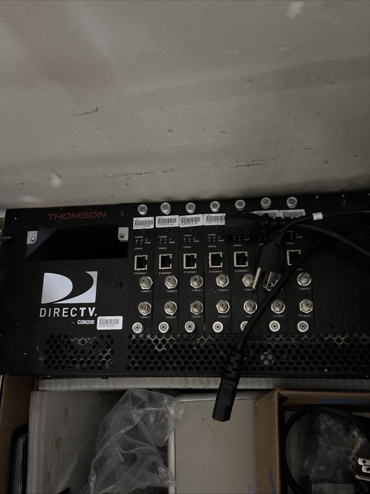 DIRECTV COM200 Commercial Headend Receiver