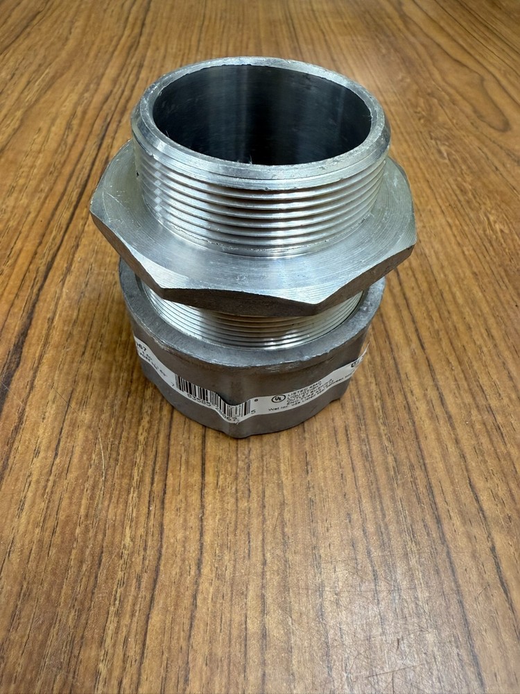 HUBBELL SHC1067 WIRING CORD CONNECTOR
