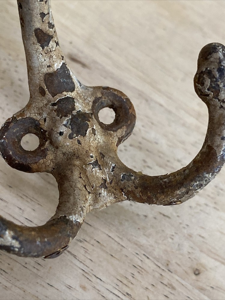 ANTIQUE WALL COAT HOOK Iron Metal Primitive