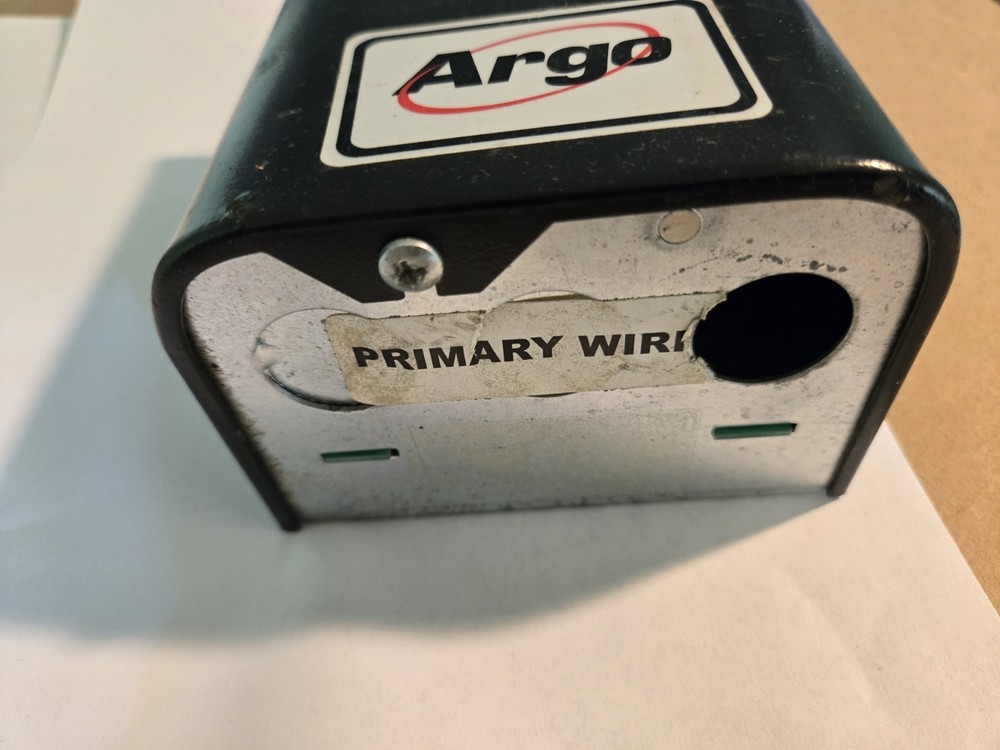 Argo- AR822 - Single Zone Switching Relay 120V DPDT Tested Working