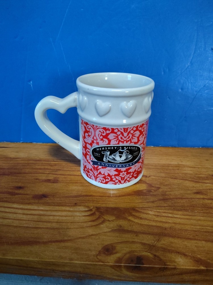 Hershey's 100th Anniversary 1907-2007 Ceramic Heart Handle Coffee Mug EUC