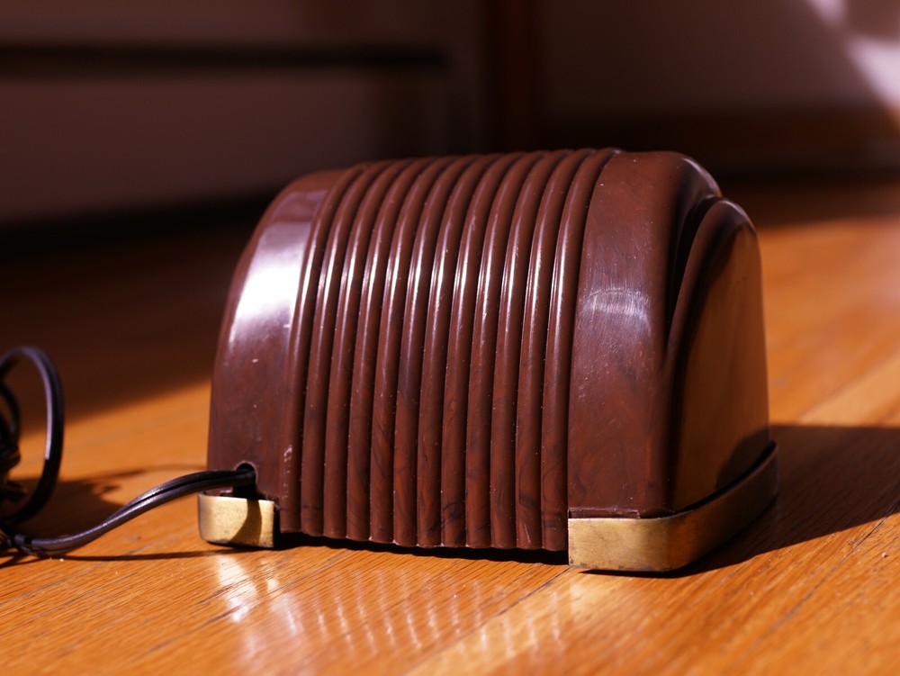 Federal Bakelite Art Deco Flip Clock