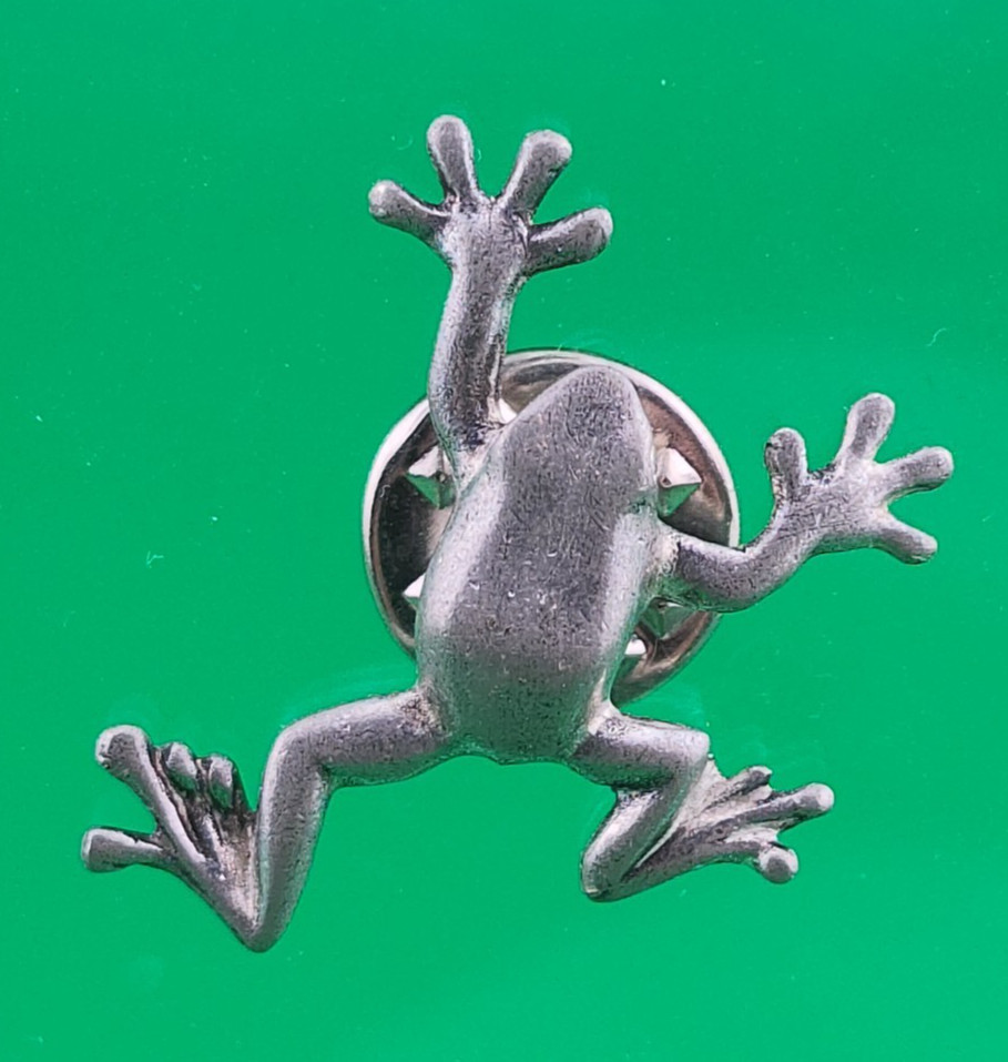 1992 Danforth Signed Frog Pewter Lapel Hat Vest Pin