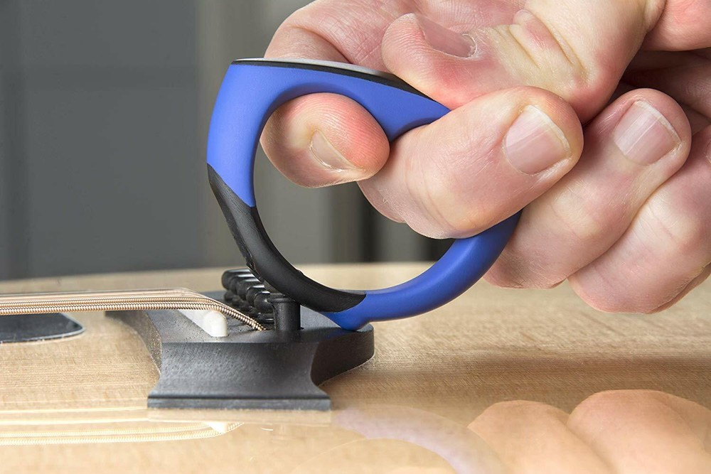 Music Nomad Grip Puller – Premium Bridge Pin Puller MN219