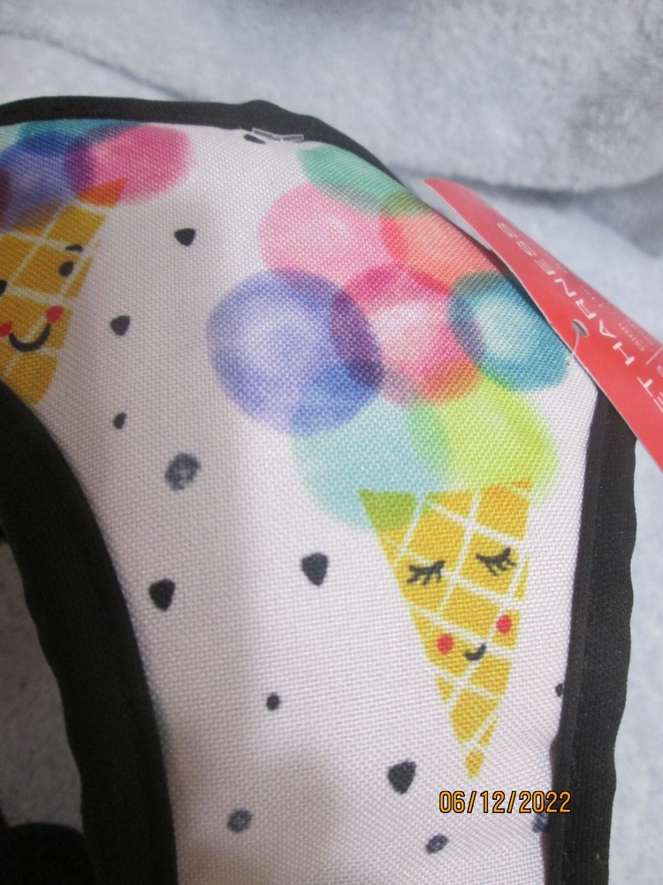 Dog Harness Medium Girth 16" - 19' Ice Cream Cones