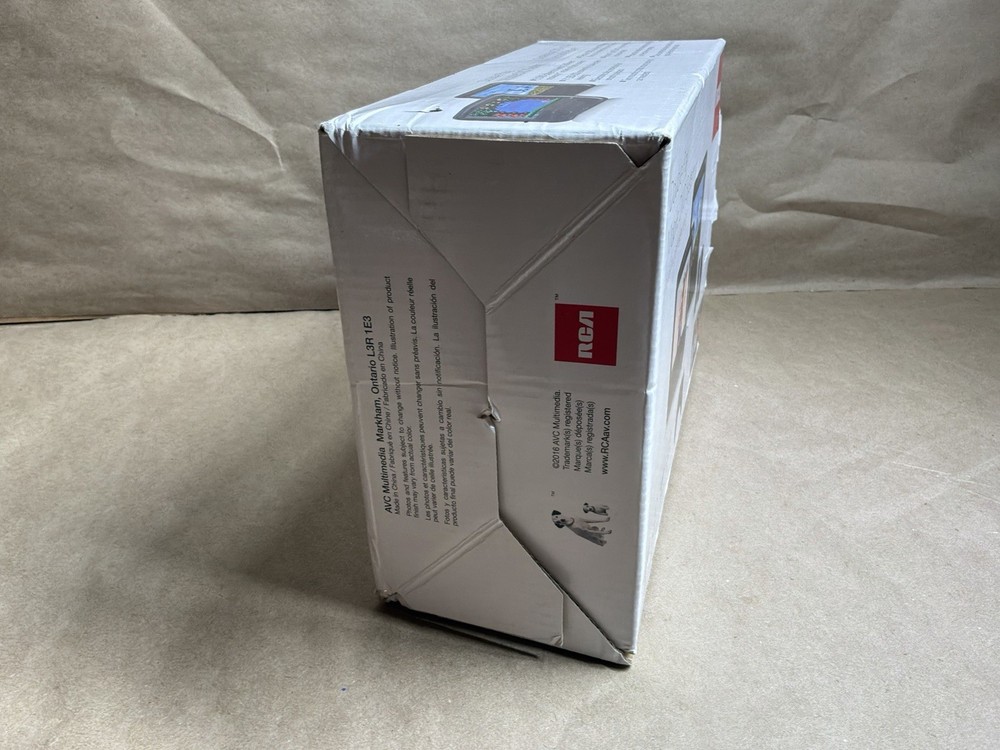 RCA Dual 7" Mobile DVD System With Bonus Controller | New