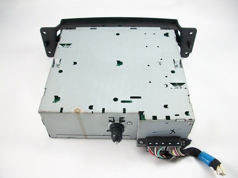 2004-2008 CHRYSLER PACIFICA CD DVD PLAYER CHANGER RCA P05094031AC